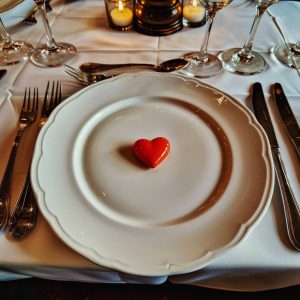 Scopri di più sull'articolo La dieta per il colesterolo alto: i cibi amici del cuore